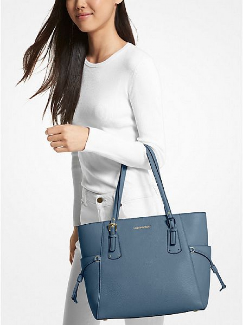 τσάντεσ tote γυναικεια Michael Kors Voyager Small Pebbled δερματινα μπλε | 142590-CLR